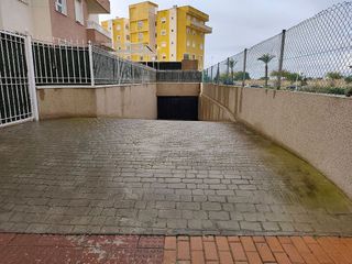Garaje en alquiler en Puerto Deportivo en Guardamar del Segura