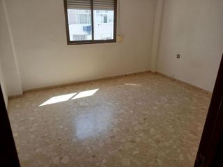 Piso en venta en L´Amistat en Valencia