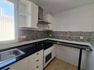 Casa adosada en venta en Nucia (la)