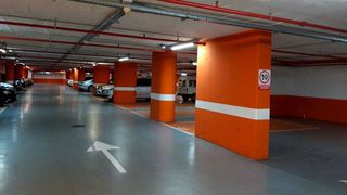 Garaje en venta en Montigalà -Sant Crist en Badalona