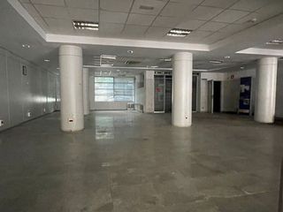 Local comercial en alquiler en Los Remedios en Sevilla