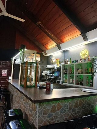 Local comercial en alquiler en Carranque - Haza Cuevas en Málaga