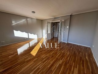 Piso en alquiler en Arroyo de la Vega en Alcobendas