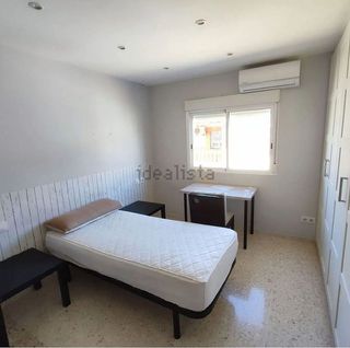 Casa adosada en alquiler en Montequinto en Dos Hermanas