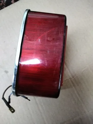 Piloto trasero rojo Sanglas/Ducati