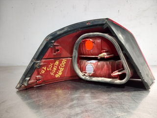 PILOTO TRASERO DERECHO RENAULT VEL SATIS (BJ0)