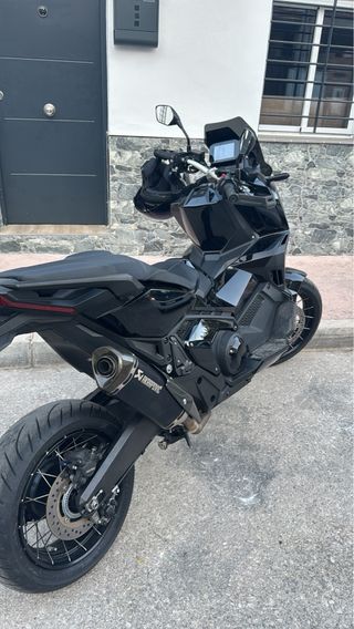 Honda XADV 750 Negra