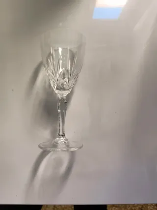 Juego 4 vasos de cristal tallado