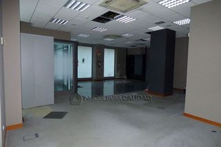 Local comercial en alquiler en Antigua Estación FFCC - San Agustín en Burgos