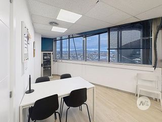 Oficina en alquiler en El Raval en Barcelona