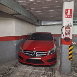 Garaje en venta en La Plana en Esplugues de Llobregat