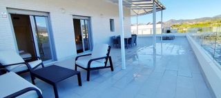 Ático en alquiler en Nueva Andalucía centro en Marbella