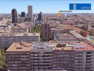 Piso en venta en Castillejos en Madrid