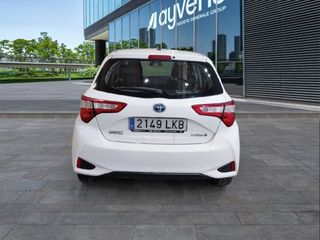 Toyota Yaris 1.5 100H Active 74 kW (100 CV)