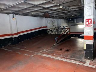 Garaje en venta en Ibiza en Madrid