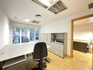 Oficina en alquiler en La Nova Esquerra de l'Eixample en Barcelona