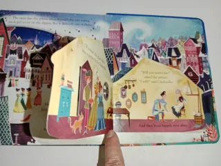 Peep Inside a Fairy Tale Cinderella