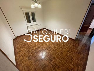 Piso en alquiler en Peñagrande en Madrid