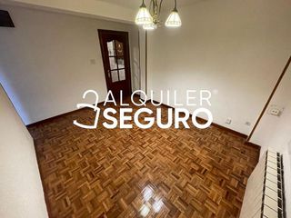 Piso en alquiler en Peñagrande en Madrid