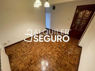 Piso en alquiler en Peñagrande en Madrid
