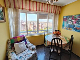 Piso en venta en Juan XXIII en Alicante