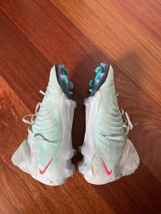 Botas de fútbol Nike Phantom Luna