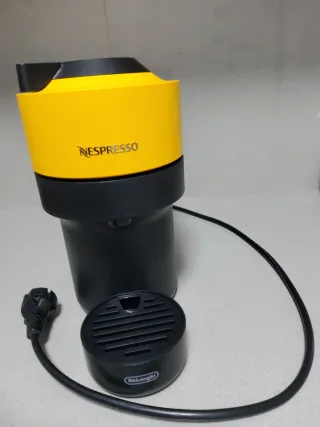 Cafetera Nespresso Vertuo Pop Krups Amarilla