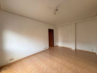 Piso en alquiler en Cortes - Huertas en Madrid