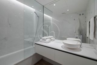 Piso en alquiler en Valdeacederas en Madrid