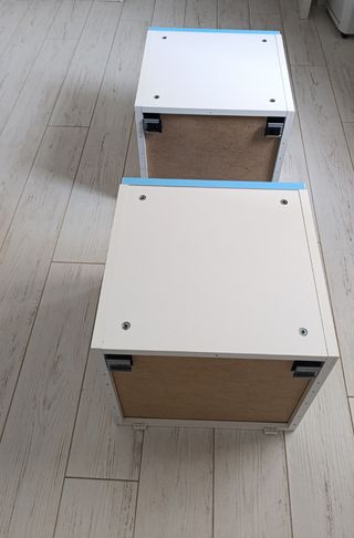 Armario de pared blanco sin estrenar