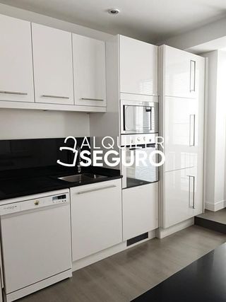 Piso en alquiler en Pacífico en Madrid