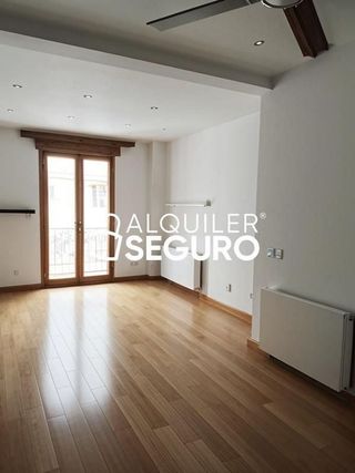 Piso en alquiler en Pacífico en Madrid