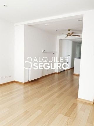 Piso en alquiler en Pacífico en Madrid