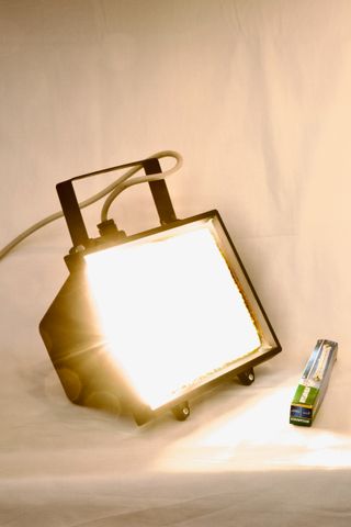 Faretto Alogeno Intec Light Urano IP54 + Lampadina