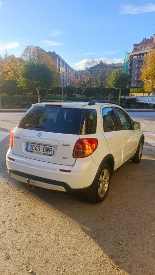 Suzuki SX4 135GL 2010