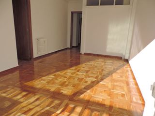 Piso en alquiler en Castillejos en Madrid