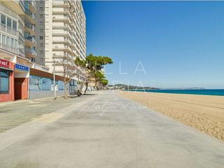 Local comercial en venta en Platja Llarga en Castell-Platja d´Aro