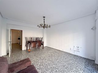 Piso en venta en Mestalla en Valencia