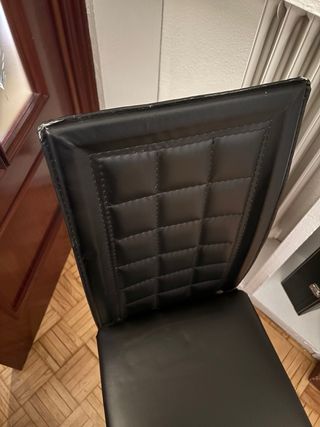 Mesa comedor y 4 sillas