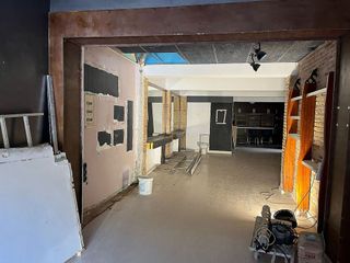 Local comercial en venta en Gavarra en Cornellà de Llobregat