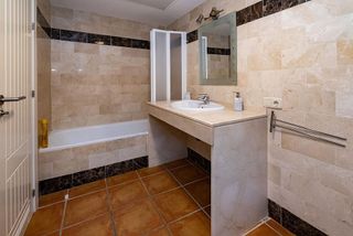 Piso en alquiler en Benahavís