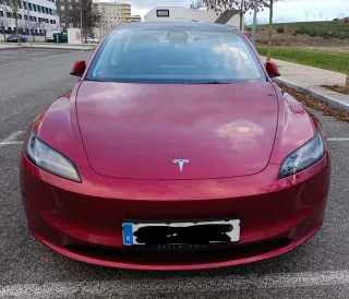 Tesla Model 3 2024