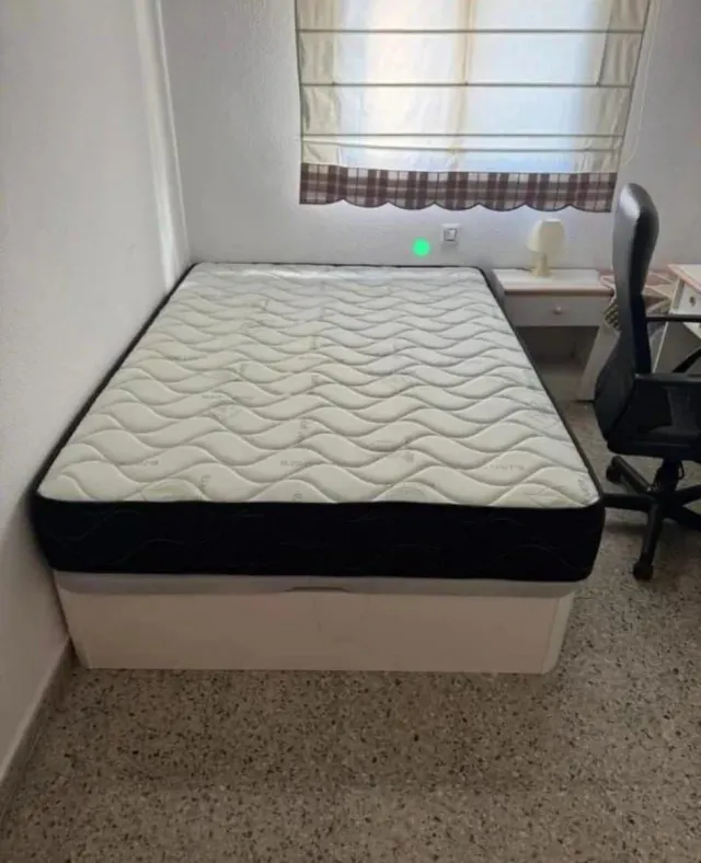 Canapés y colchones nuevos