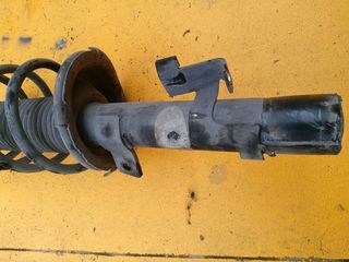 AMORTIGUADOR DELANTERO IZQUIERDO FORD FOCUS BERLINA (CAP) Ambiente (D)   |   04.06 - ...