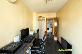 Piso en venta en Los Molinos - Villa Blanca en Almería