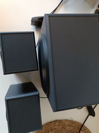 Altavoces Logitech 2.1 Subwoofer