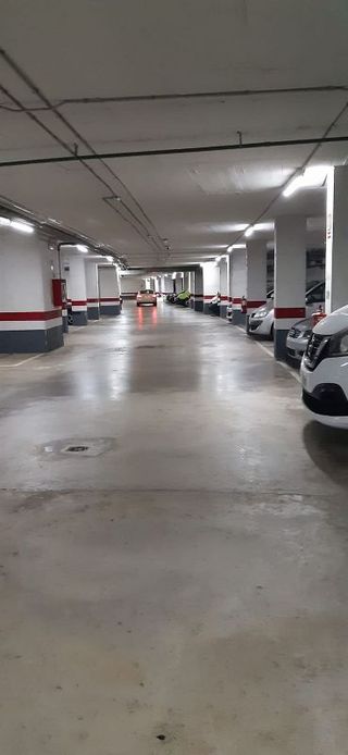 Garaje en venta en La Vall d'Hebron en Barcelona