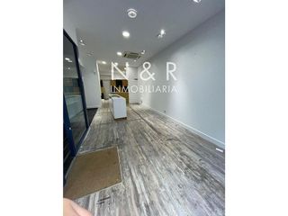 Local comercial en alquiler en Ensanche - Sar en Santiago de Compostela