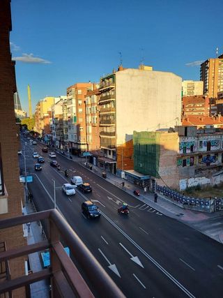 Piso en alquiler en Castillejos en Madrid