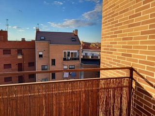 Piso en alquiler en Castillejos en Madrid